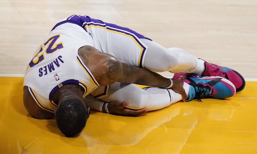 LeBron James battles sore ankle as frustrated Los Angeles Lakers lose again