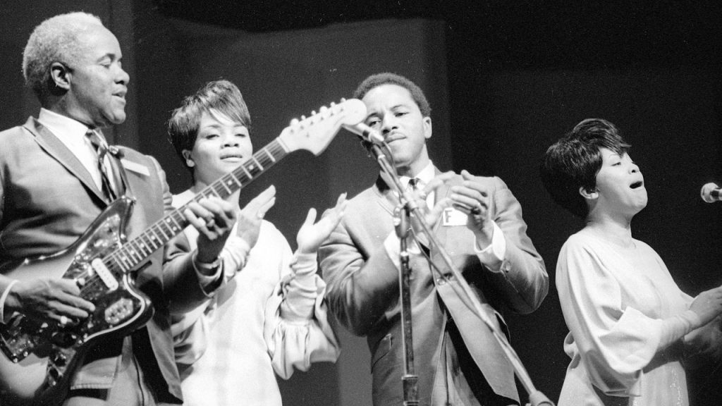 Pervis Staples, Co-Founder of the Staple Singers, Dies at 85