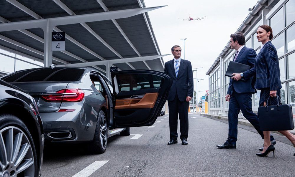Advantages of Booking Your Gatwick Airport Transfer Online