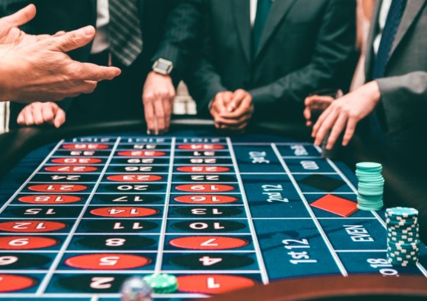 Psychology Behind Casino Design: How Layouts Influence Behavior